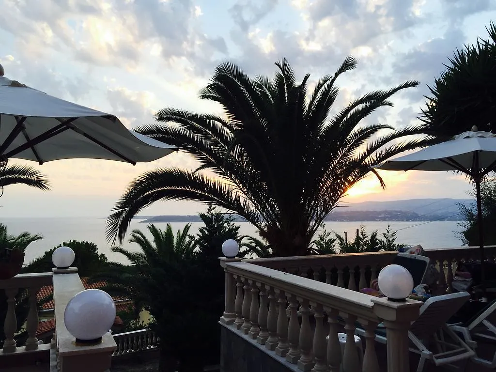 Sunshine Resort Lassi  0*, Lassi (Kefalonia)